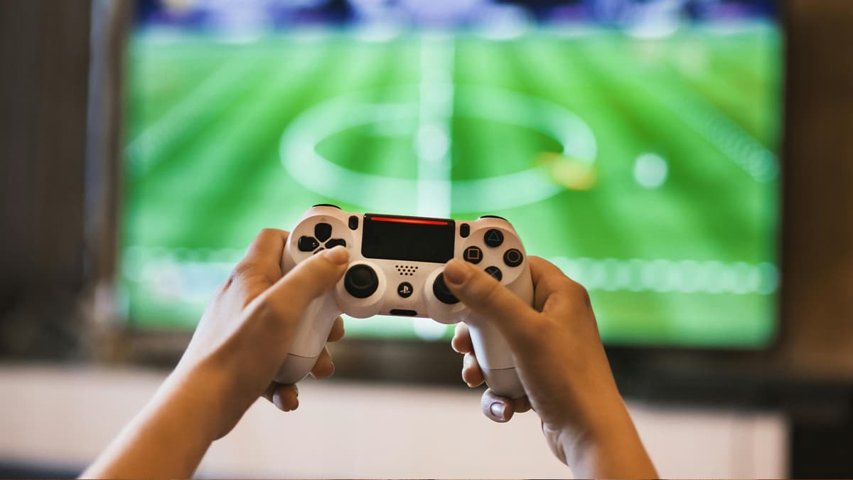 A Gamer's Paradise: The Top 6 iPhone Video Games