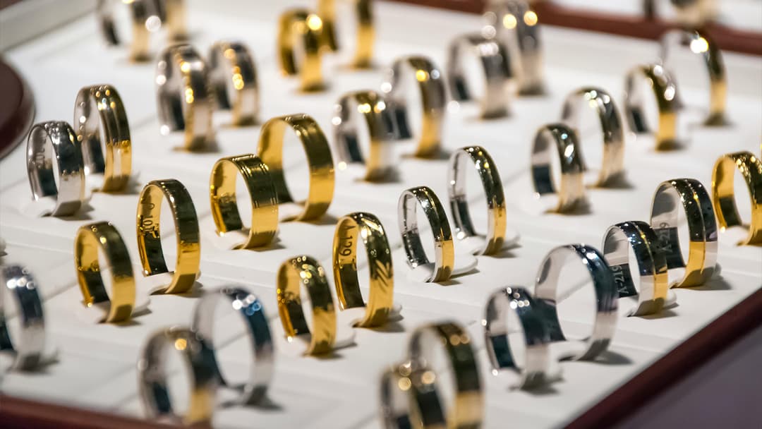 The Top 6 Jewelry Websites to Find the Perfect Piece for Any Occasion