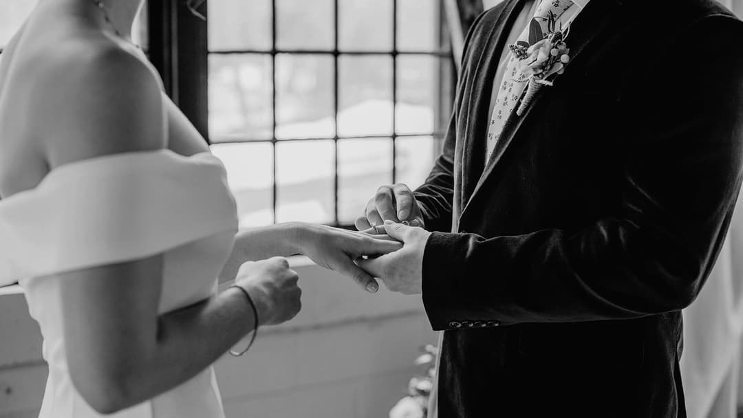 The Top 6 Wedding Planning Apps to Help You Plan Your Big Day